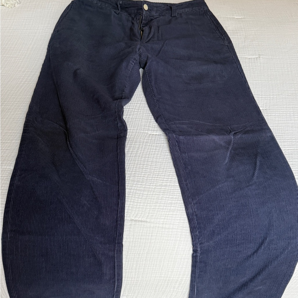 Vineyard Vines Corduroy Pants in Navy